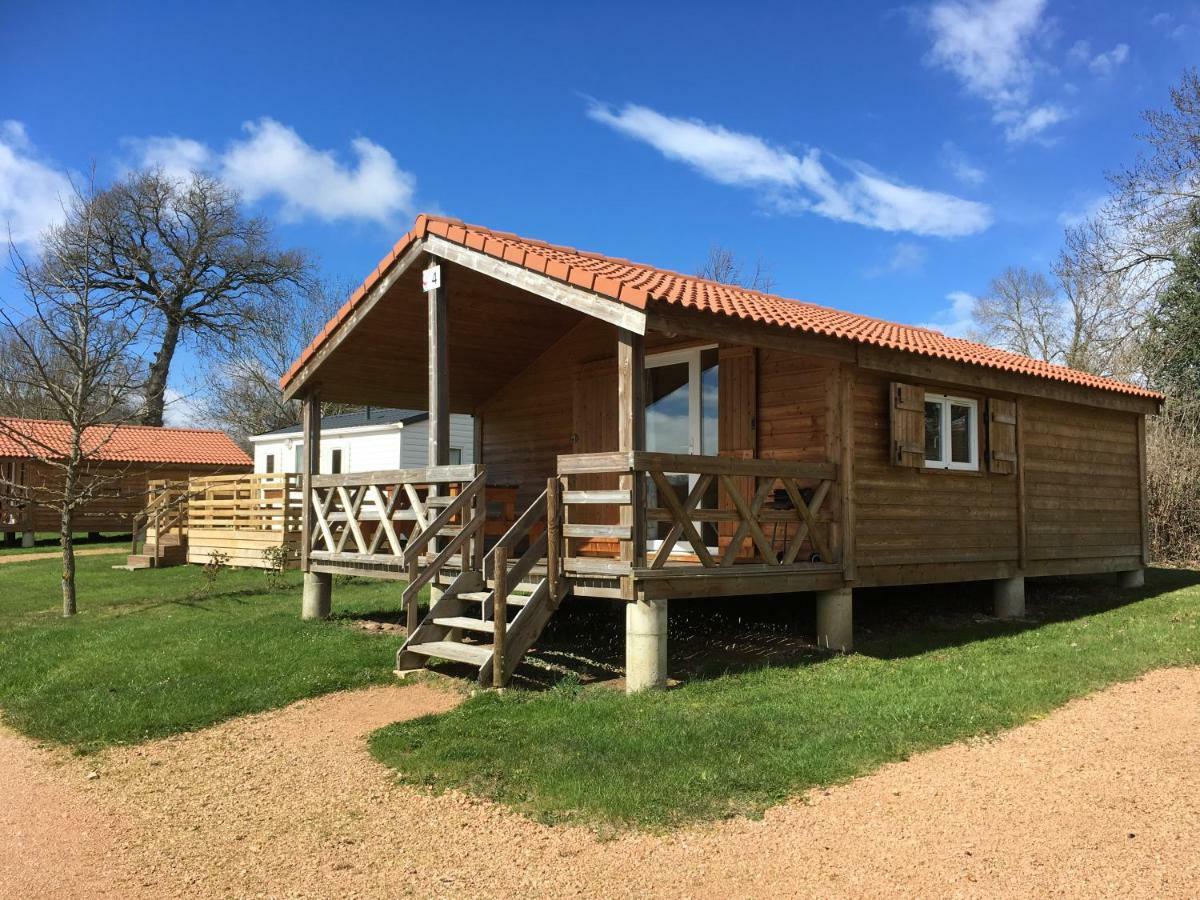 Camping Des Papillons Lalizolle Exteriör bild