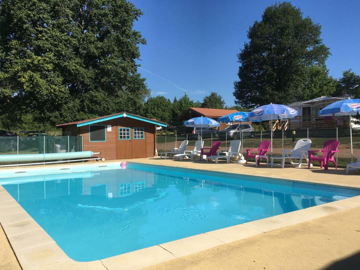 Camping Des Papillons Lalizolle Exteriör bild