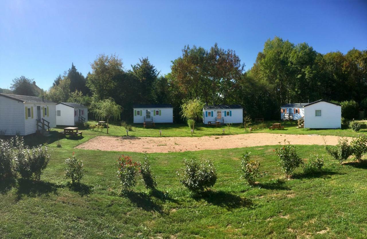 Camping Des Papillons Lalizolle Exteriör bild